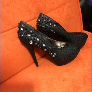 Black  Dollhouse spiked heels